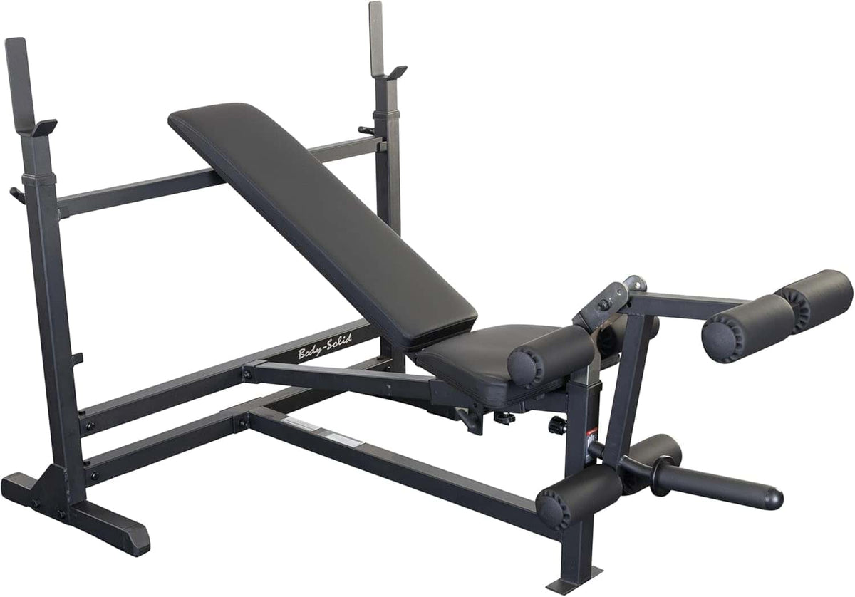 Body-Solid GDIB-46LB Black Edition mit schräg gestellter Rückenlehne, Ansicht von der Beinstation