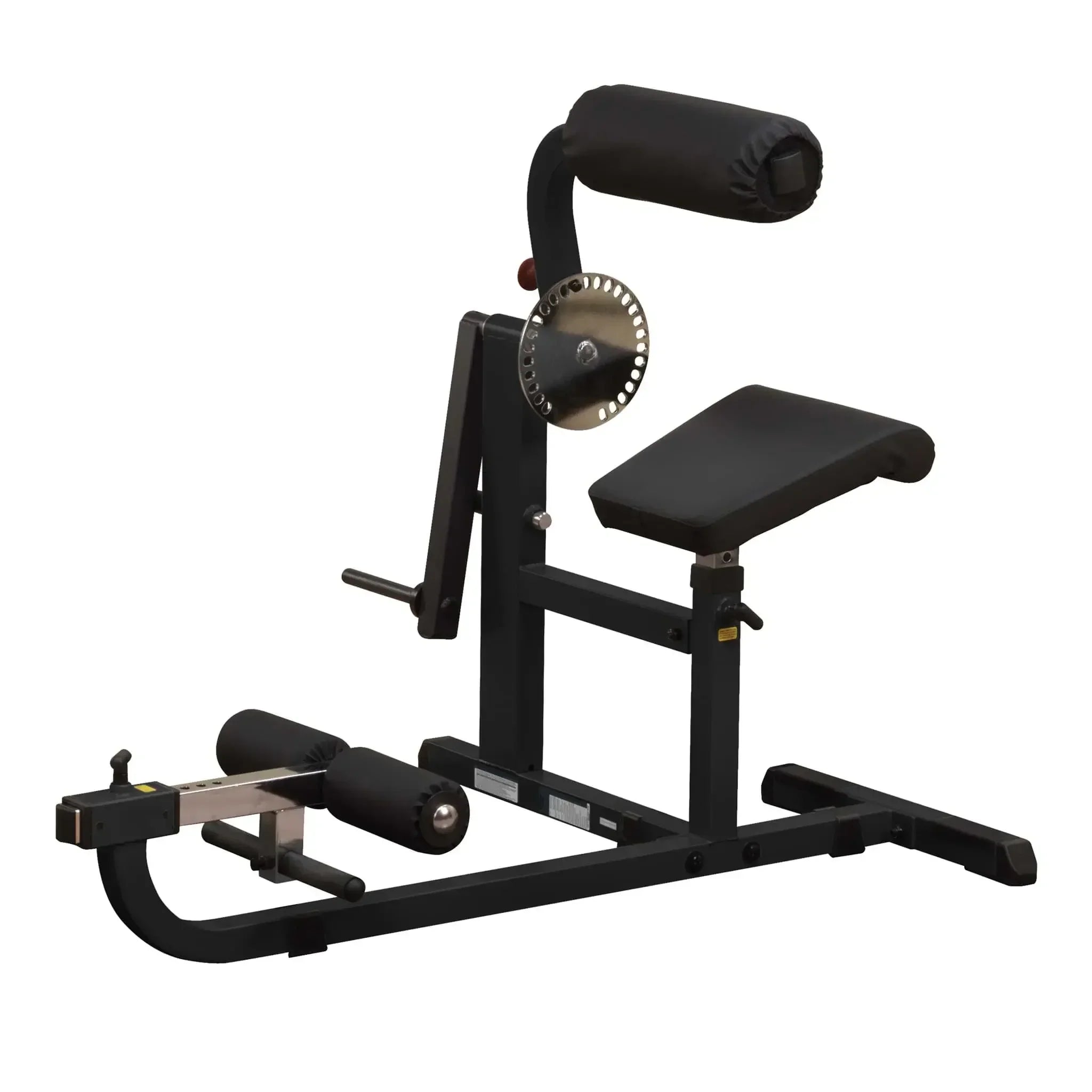 Schwarze Kraftstation mit gepolstertem Sitz und Rückenlehne für Homegym-Training