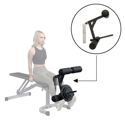 Frau trainiert mit Beinpresse-Attachment an Hantelbank – ideal für Homegym & Studio