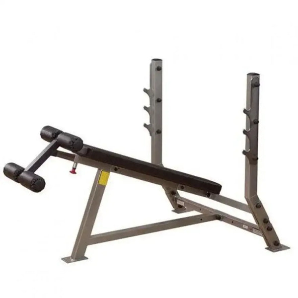 Hantelbank mit Squat-Ständer für Homegym und Studio – robustes Kraftsport-Equipment für effektives Training