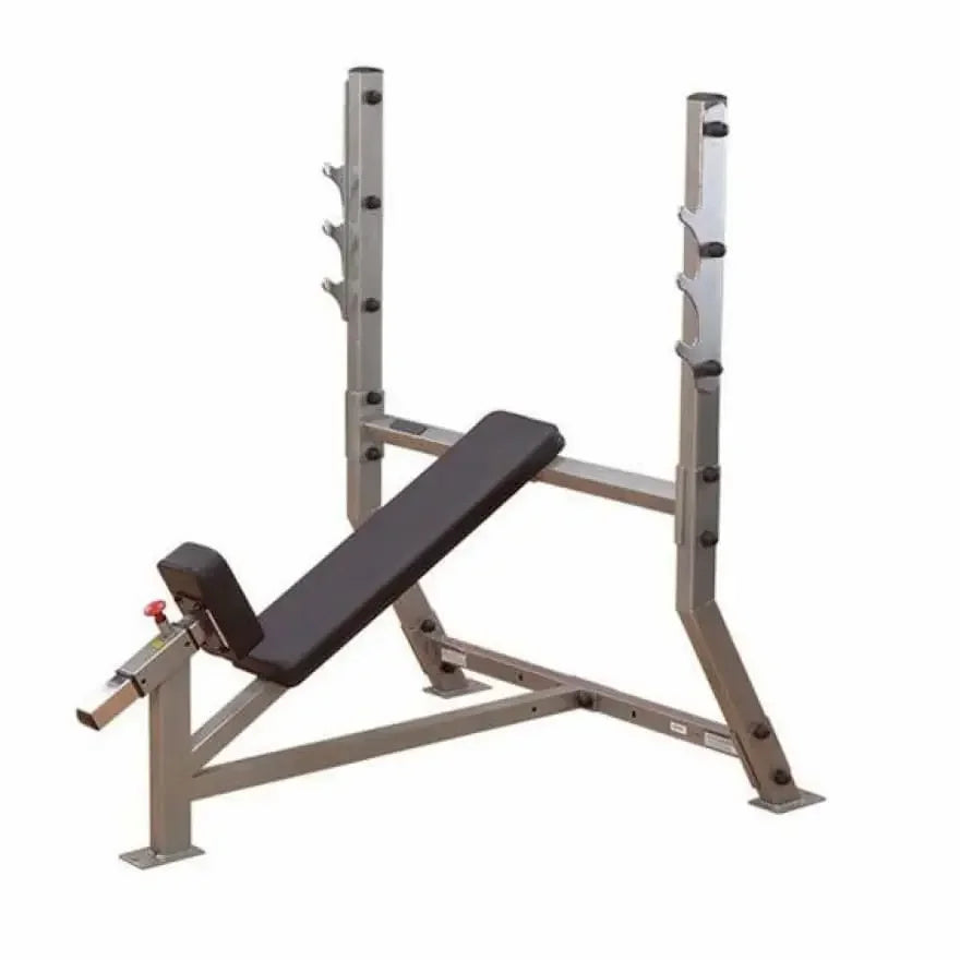 Kraftstation mit verstellbarer Hantelbank für Homegym & Studio-Training