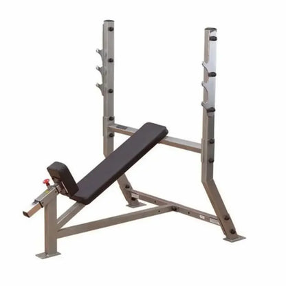 Kraftstation mit verstellbarer Hantelbank für Homegym & Studio-Training