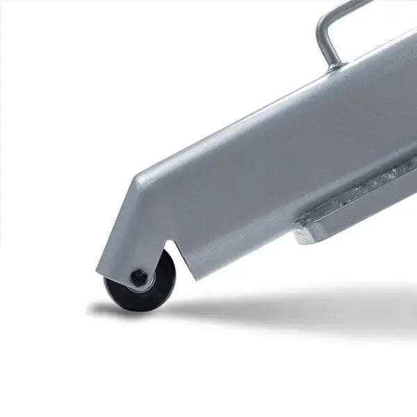 Robuster Transportroller für Fitnessgeräte mit schwarzem Gummirad und Metallrahmen