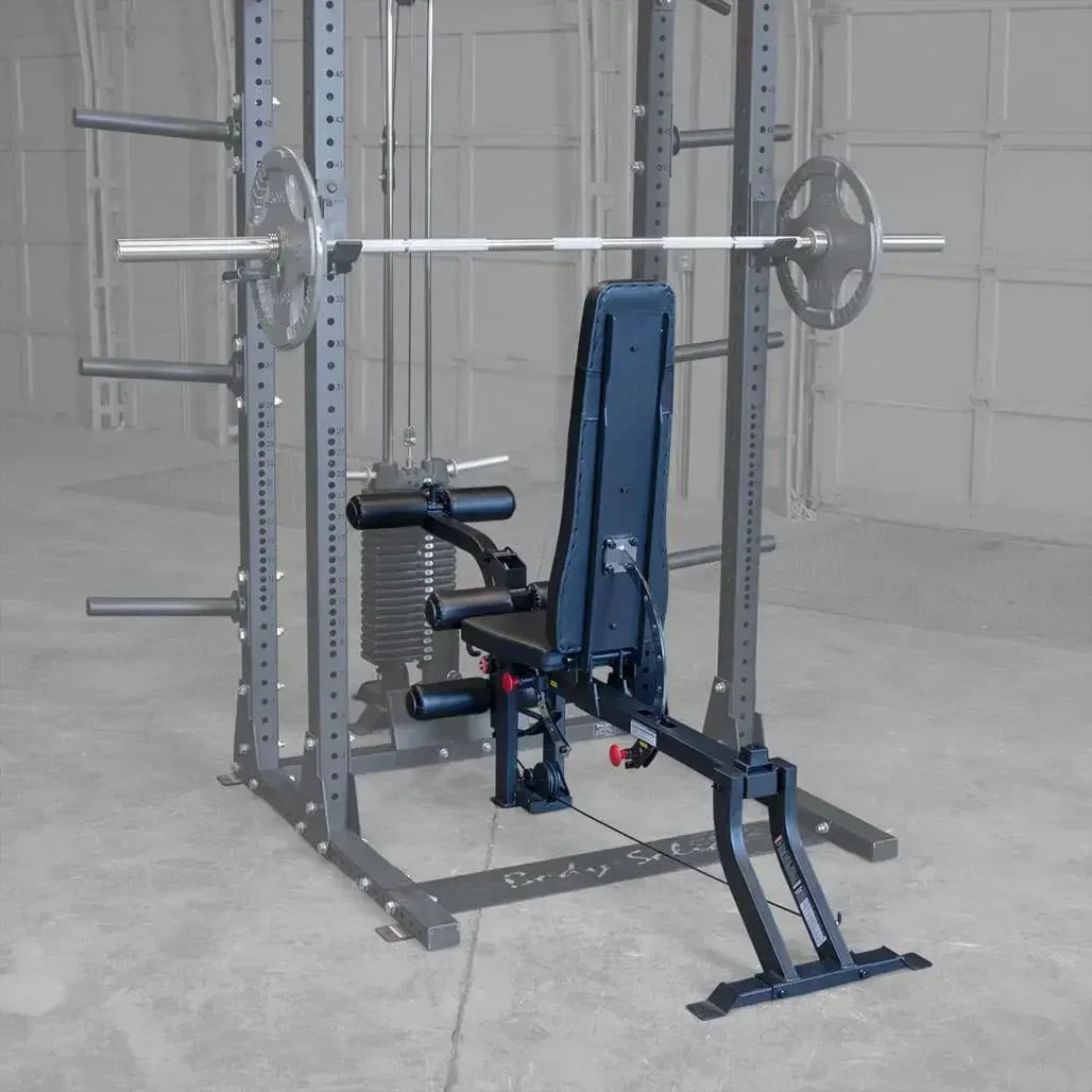 Kraftstation mit Hantelbank und Barbell für Homegym & Studio Training