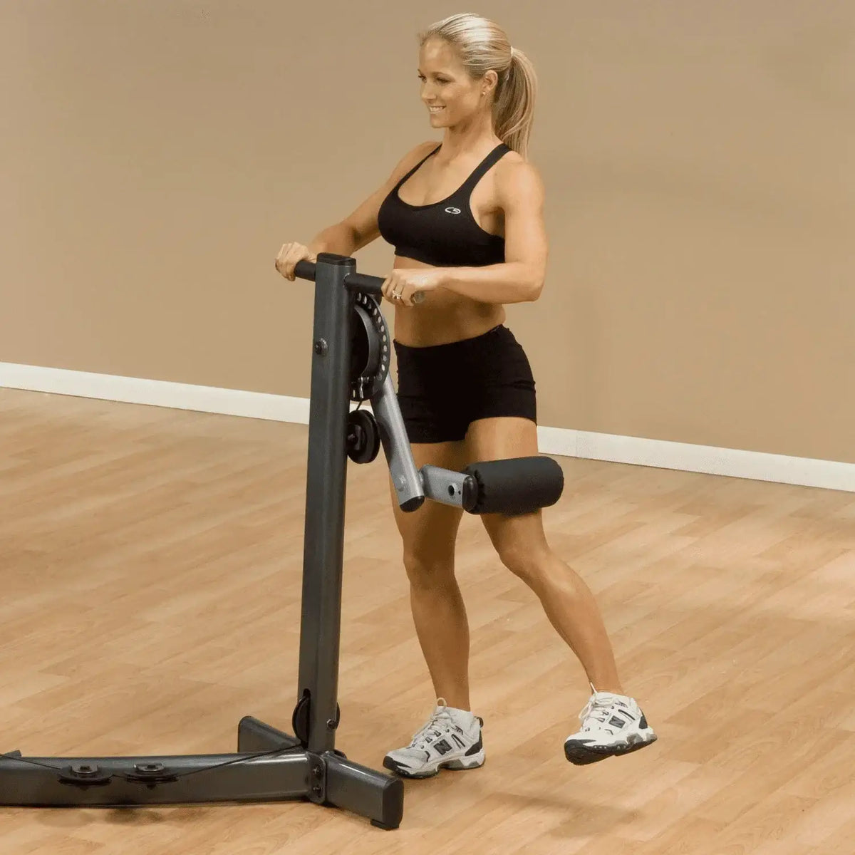 Body Solid FMH Multi-Hip-Station Übungsausführung Abduktion